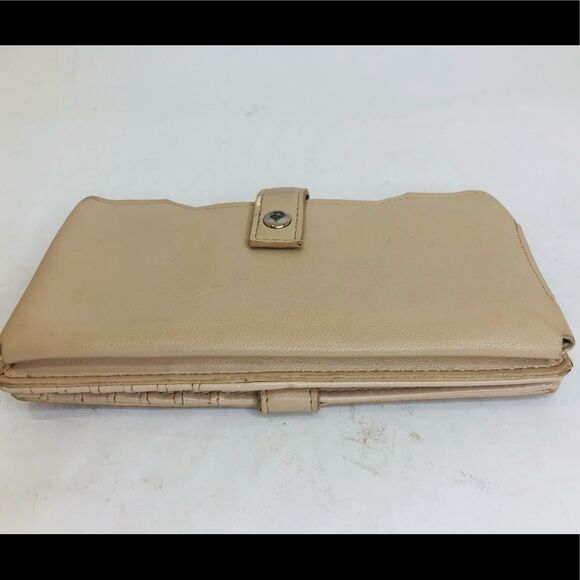 Adrienne Vittadini Wallet in Bone - Picture 5 of 12